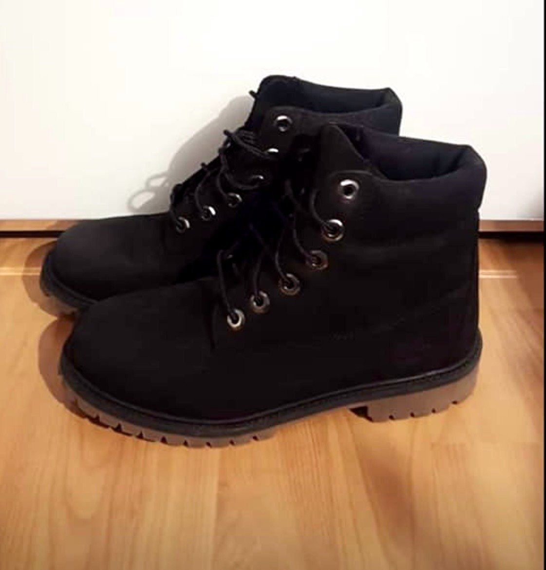 Original Schwarze Timberlands (Neu (gemäss Beschreibung)) in Horgen für ...