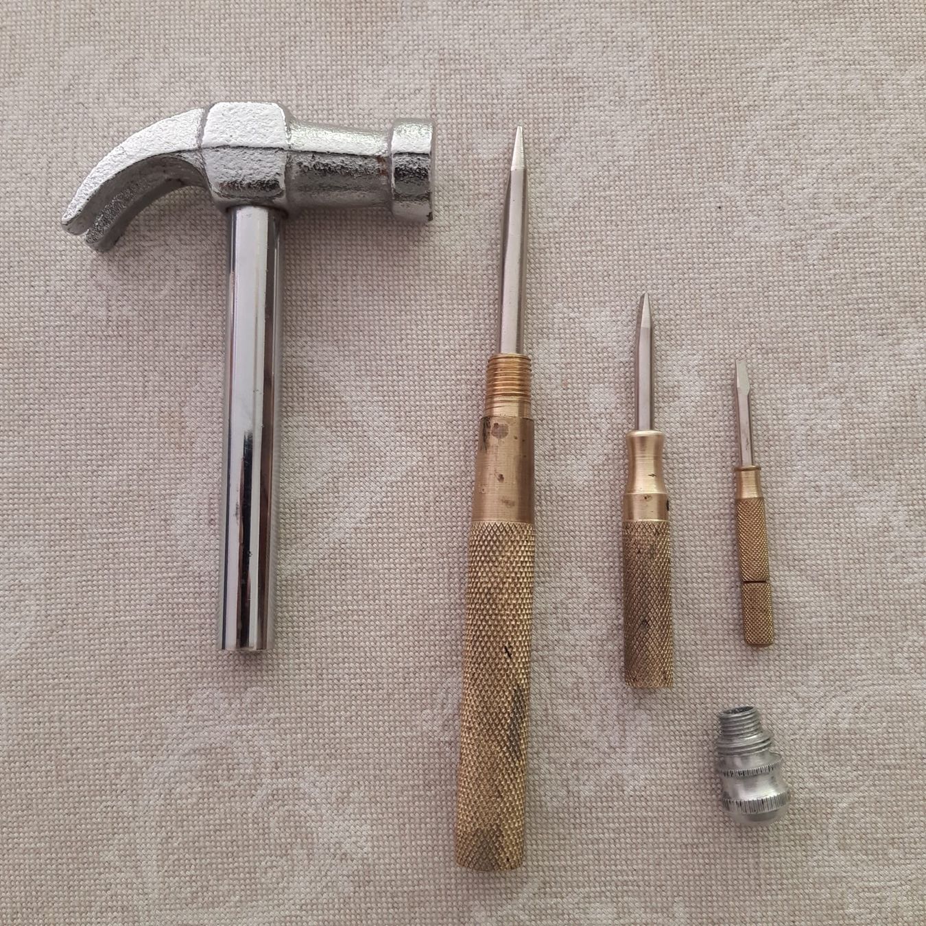 Tutti gli attrezzi: Axt und Metallhammer – Usato da Luzern venduto da Sontru 3