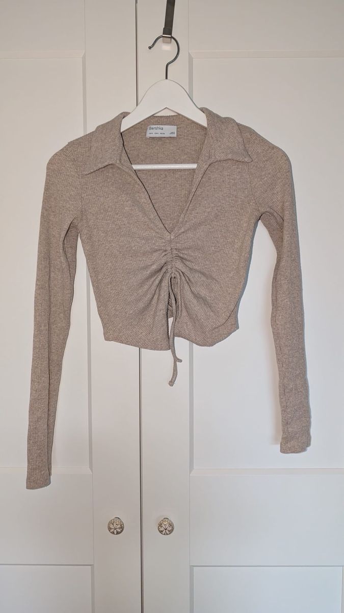 Bershka Maglioni & Felpe: Damen Stricktop beige Grösse S neuwertig – Nuovo (secondo la descrizione) da Heerbrugg venduto da sad_h2xv