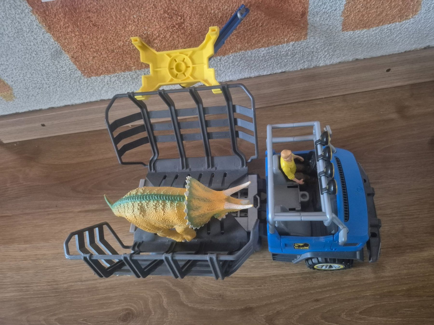 Schleich Spielzeuge: Schleich Dino Truck – Gebraucht aus Seewis-Schmitten von knussel 2