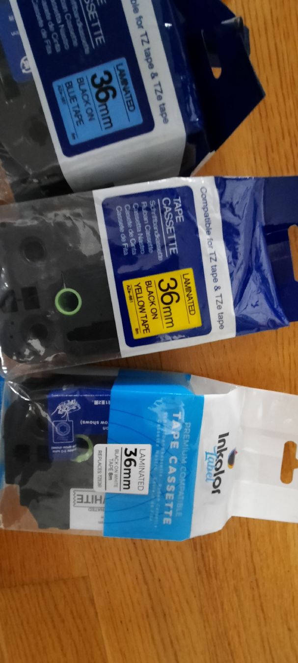 Cartucce per stampanti & toner: P-Touch/Inkolor Schirftbänder – Usato da Wädenswil venduto da H2H_Secondhandshop 2