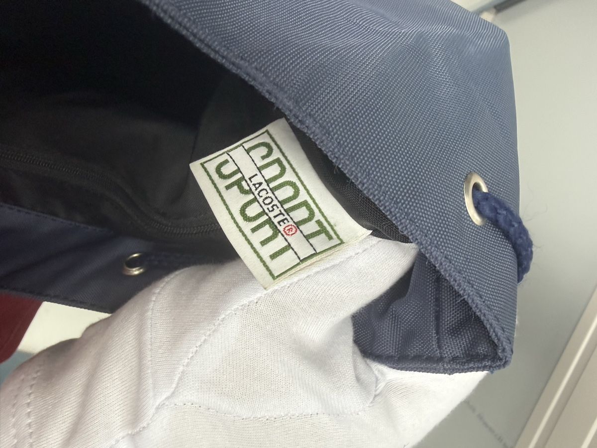 Lacoste Rucksäcke: Vintage Lacoste Backpack – Gebraucht aus Lausanne von Unehistoiredesapes 5