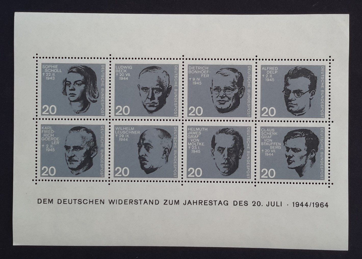 Tutti i francobolli: LOT BRIEFMARKEN INTERNATIONAL – Usato da Ostermundigen venduto da Kari1937 8