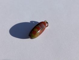 Drachenblut Jaspis Anhänger mit Silber Öse (800 Punze)