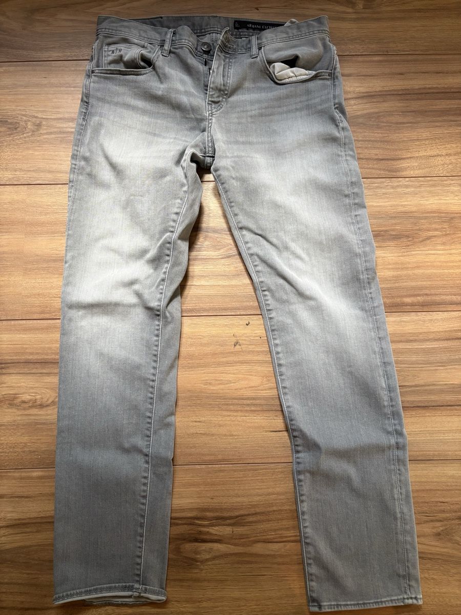 Armani Jeans: Armani Exchange Jeans Grau Grösse 33 – D'occasion à Witterswil par gandia05