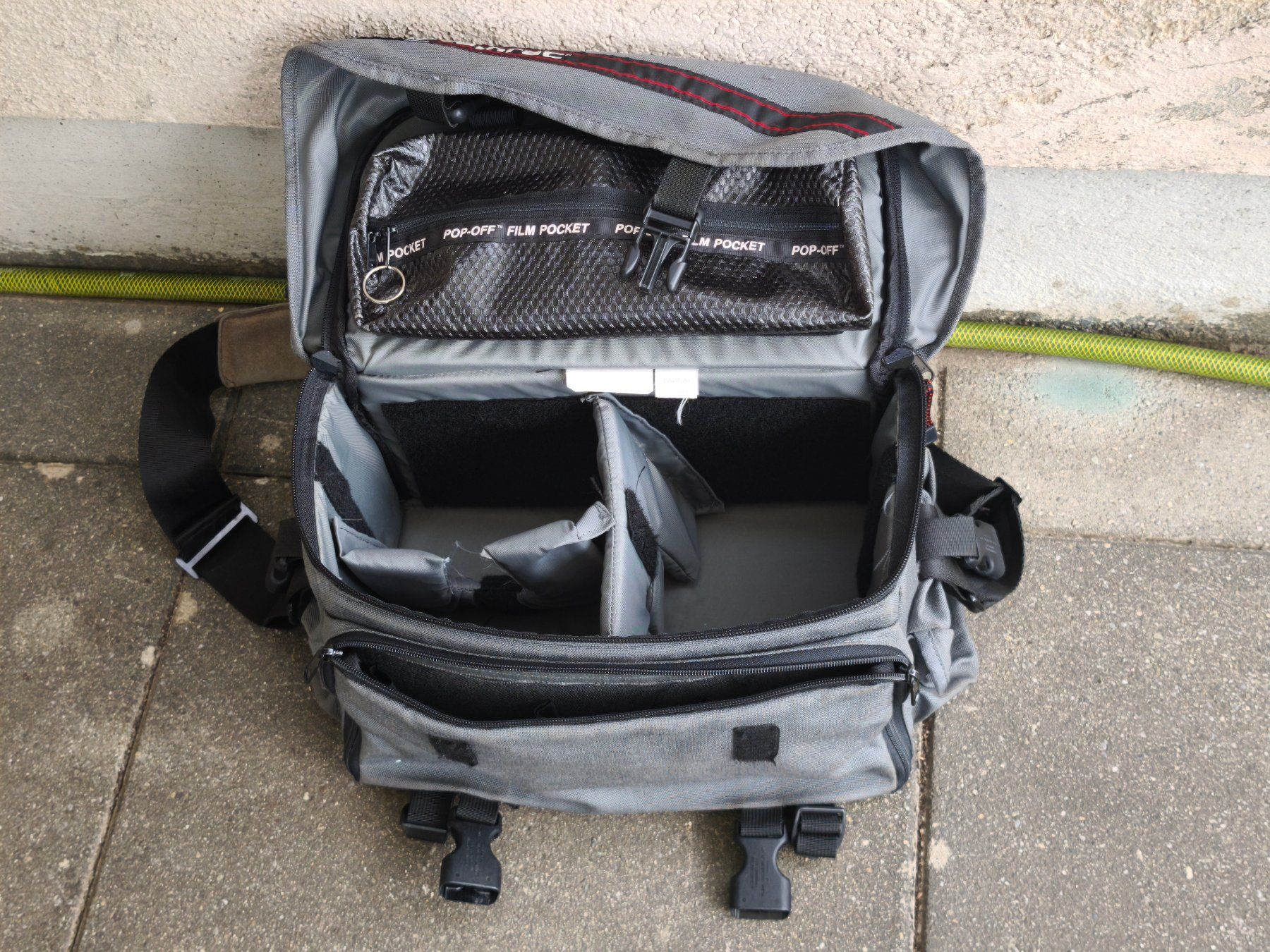 Tamrac Taschen: Foto Tasche tamrac grau – Gebraucht aus Münchenbuchsee von Ploder0 1