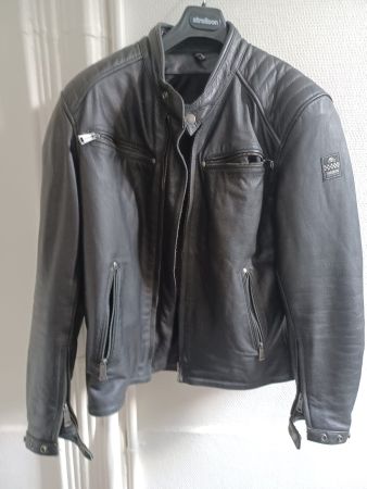 Veste moto en cuir helstons