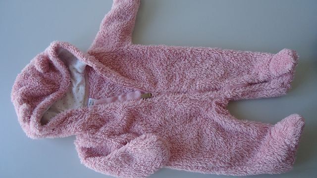 Carter's Pagliaccetti: Rosa Plüsch Overall, Grösse 0-3Monate – Usato da Ergisch venduto da Haemmerli59