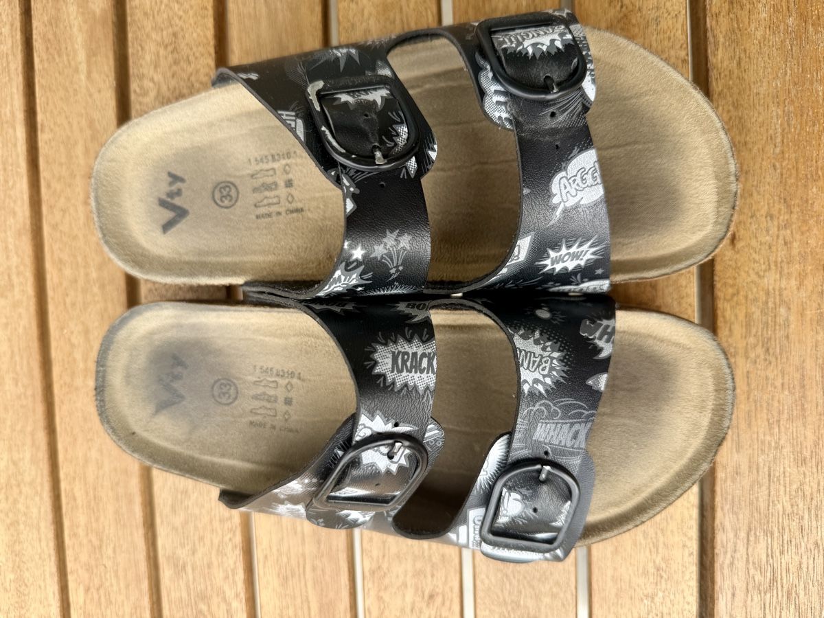 Schuhe für Jungen: Hausschuh Kinder 33 – Gebraucht aus Thalwil von val_bm5t 1