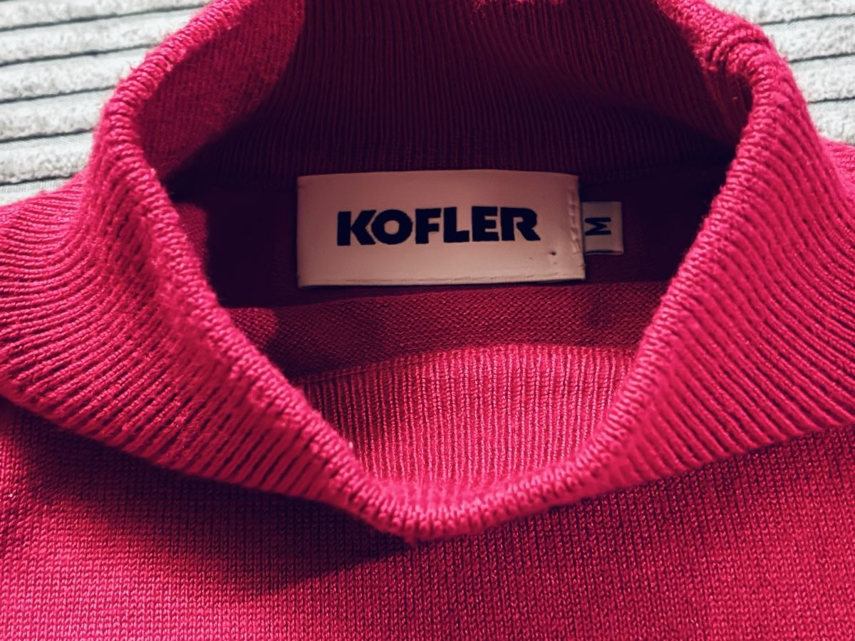 Maglioni & Felpe: Rollkragenpullover KOFLER Pink mit passender Strumpfhose.  – Usato da Oberrüti venduto da Jomaru 2
