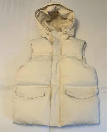 Zara wasserdichte Steppweste m Kaputze, Gr M beige