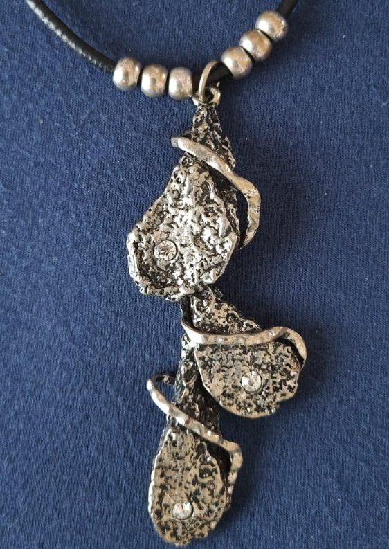 Catenine: Anhänger modisch, modern schwarz, Silber – Usato da Hunzenschwil venduto da MuellerAarau 1