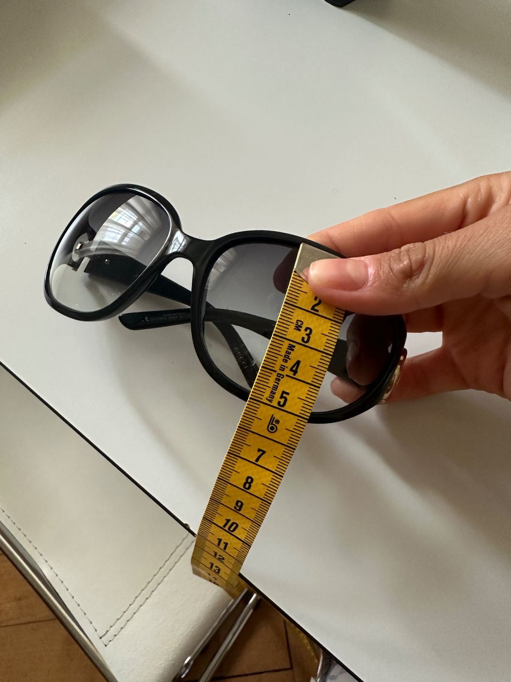 Gucci Brillen & Gläser: Sonnenbrille Gucci schwarz Damen – Gebraucht aus Luzern von w.welihodska 6