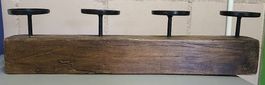 Kerzenleuchter aus Holz und Eisen