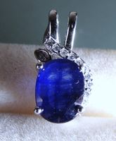 Farbverbesserter Saphir gefasst in Silber 925
