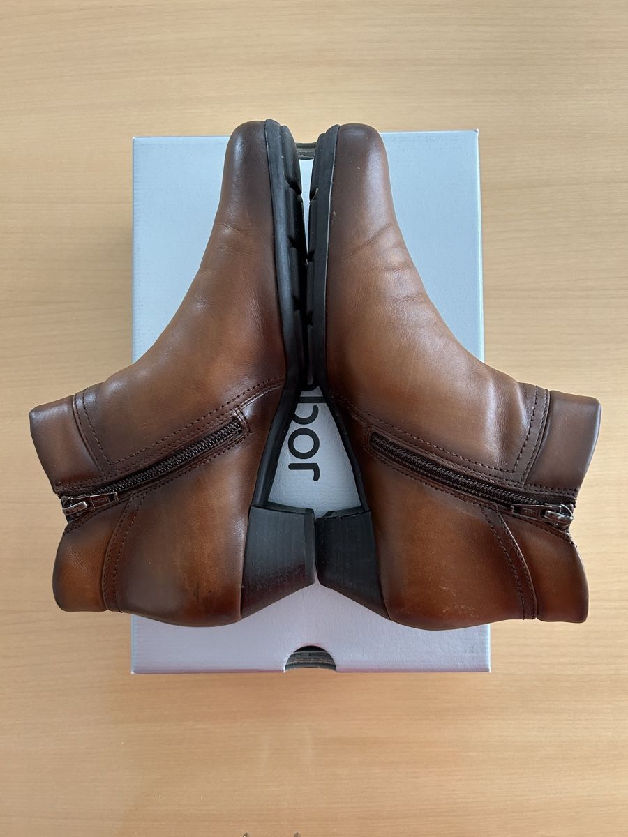Scarpe da donna: Stiefeletten – Usato da Forch venduto da CorinneB-K 1