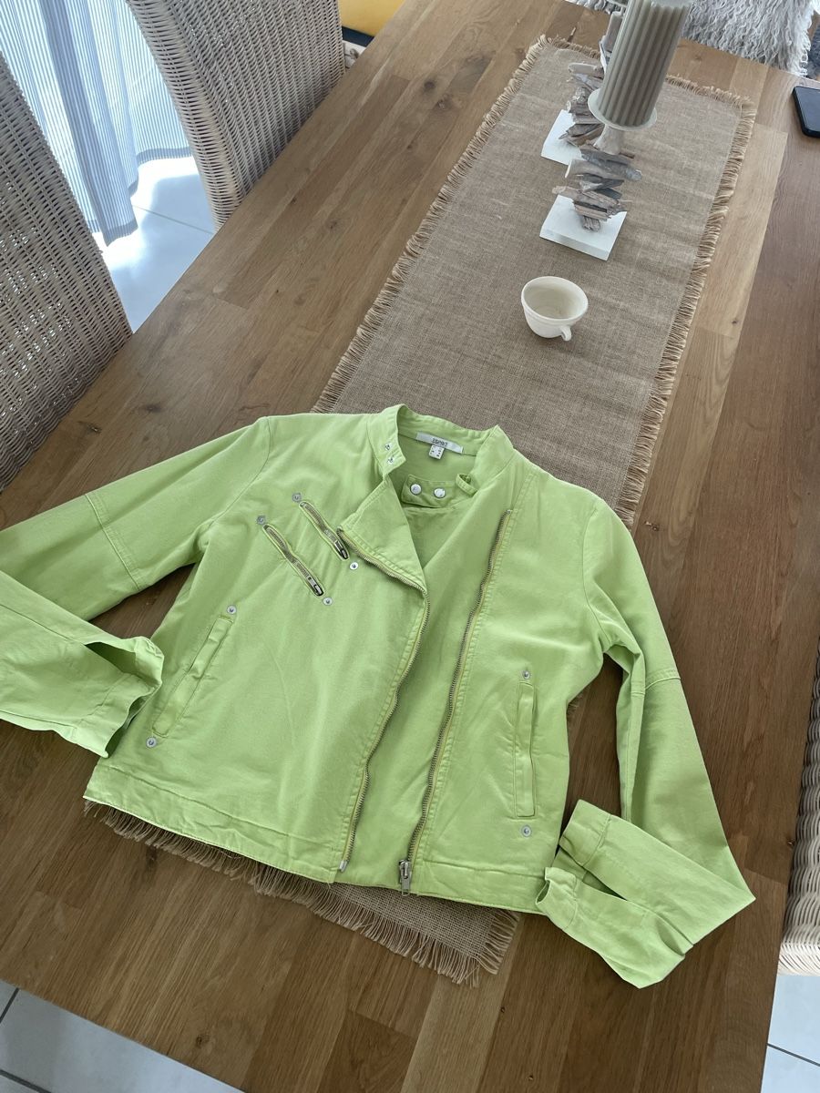 Esprit Giacche: Esprit Jacke.Grösse 36. Neuwertig!! – Nuovo (secondo la descrizione) da Dübendorf venduto da jlu_r7hz 7