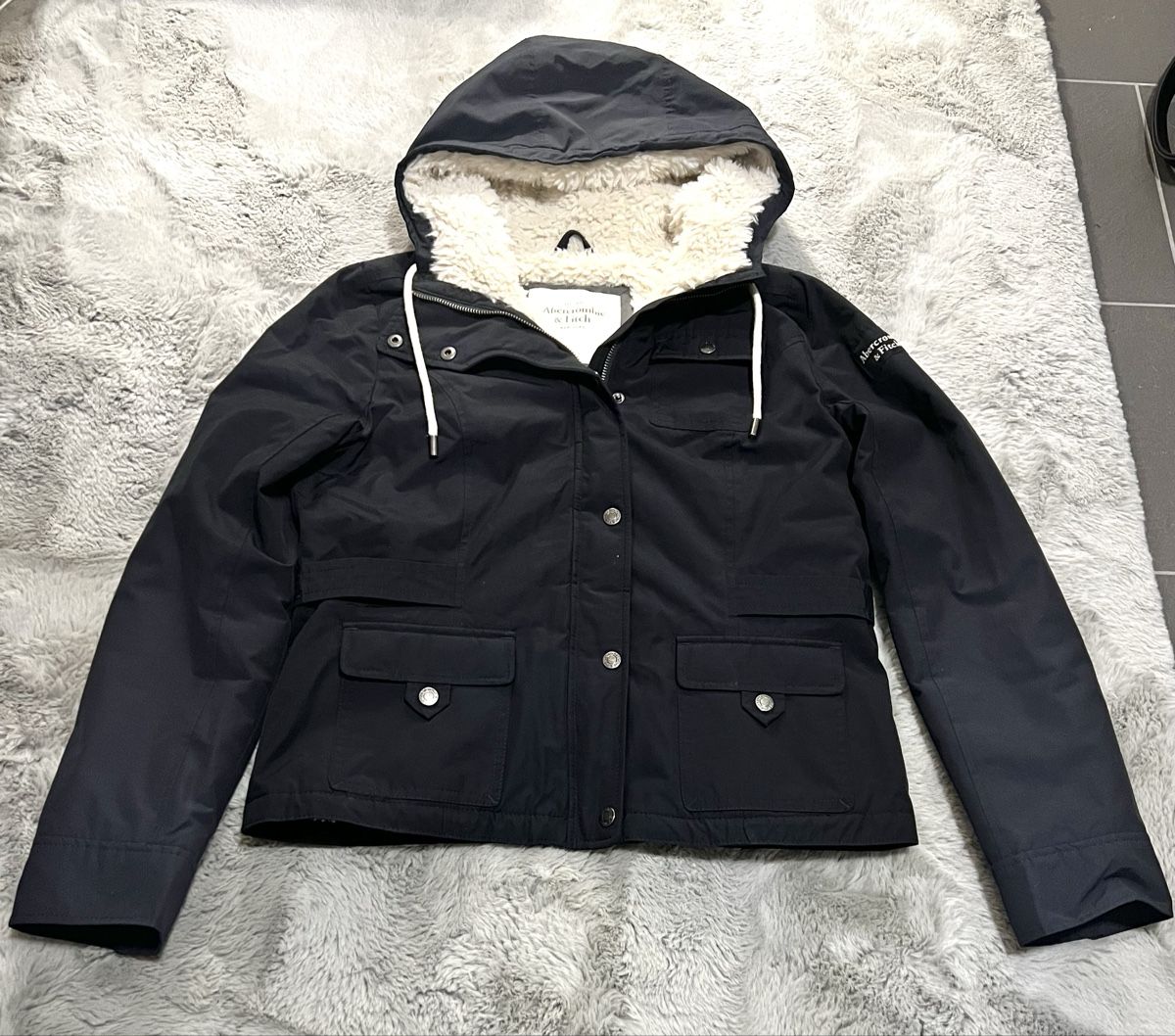 Abercrombie Giacche: Abercrombie & Fitch Jacke – Usato da Muotathal venduto da lil_pq5n