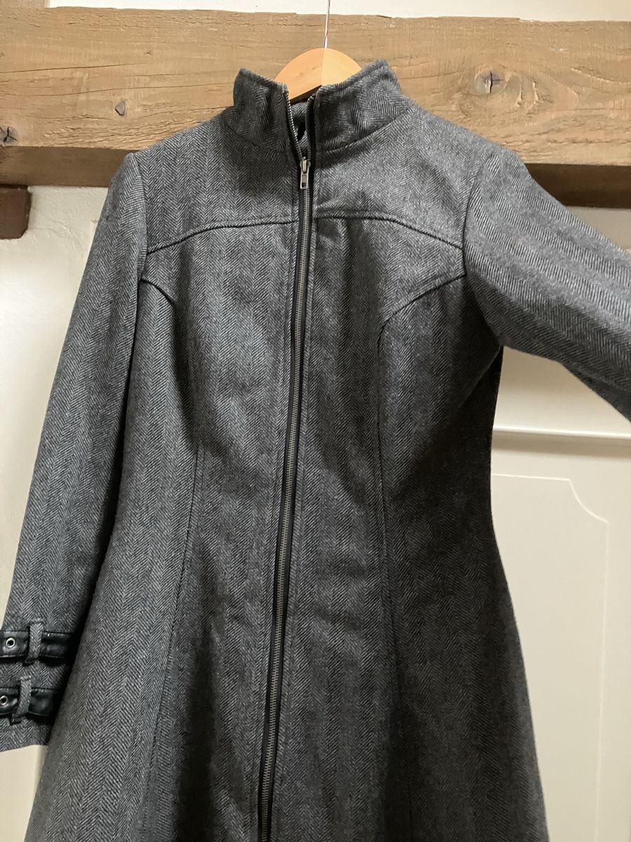 Cappotti: Grauer Gothic-Mantel – Usato da Dielsdorf venduto da Der_baer 2