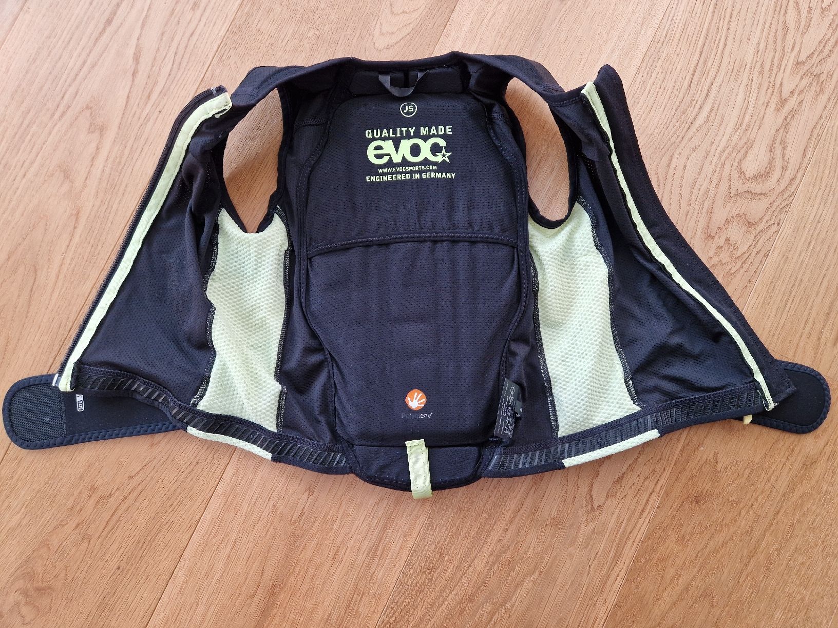Evoc Protezioni & Imbottiture: Evoc Rückenpanzer Kids Gr. JS – Usato da Davos-Dorf venduto da Bpelikan 1
