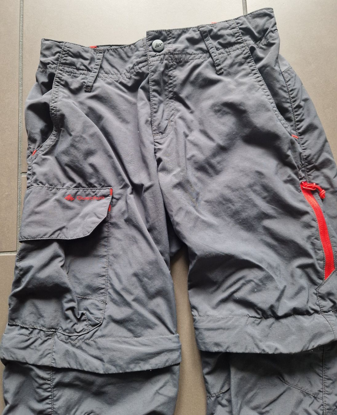 Decathlon Pantaloni: Wanderhose Quechua, Zip-Off Grau, Gr.140-152 – Usato da Jona venduto da Loki40 3