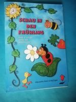 Livre avec patrons de printemps et motifs Window-Color
