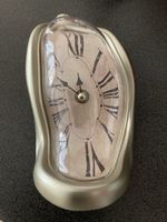 Horloge fondante Dali - Déco surréaliste originale!