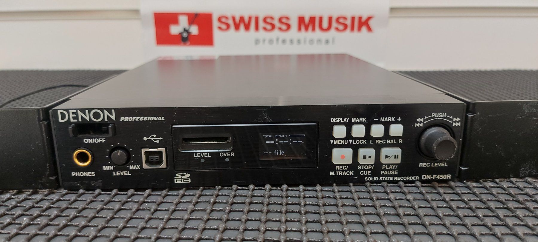 Denon Mischpulte: Denon DNF450R Half Rack Digital Recorder mit Rack-Kit – Gebraucht aus Glattbrugg von Swissmusik 1