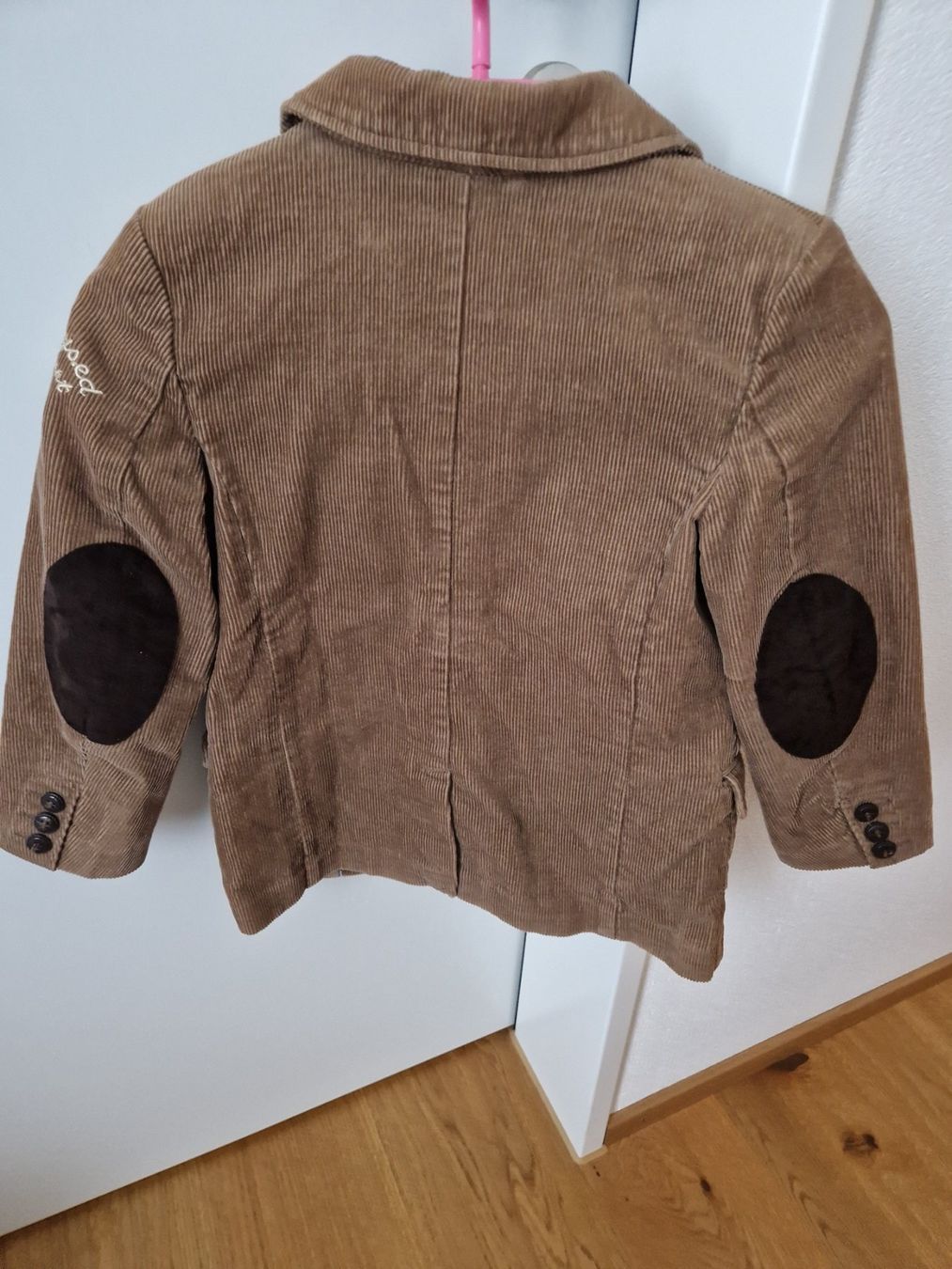 H&M Giacche & Cappotti: Jacke Cordjacke Gr. 116 – Usato da Davos-Dorf venduto da Bpelikan 1