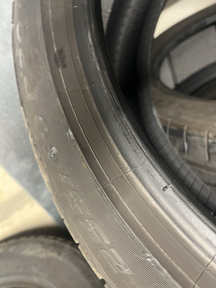 Pneus & Roues: 255/40/20 Pirelli mit  Montage 350.- – D'occasion à Möriken AG par duv_c6rr 2