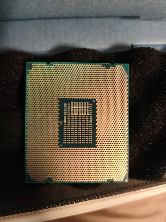 Componenti elettronici: Prozessor Intel i7 9800x – Usato da Möhlin venduto da kil_7q8q 1