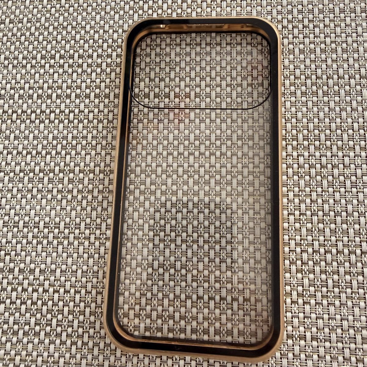Covers & Schutzfolien: I Phone 17Pro - Magnet Hülle – Neu (gemäss Beschreibung) aus zürich von may_yj9f