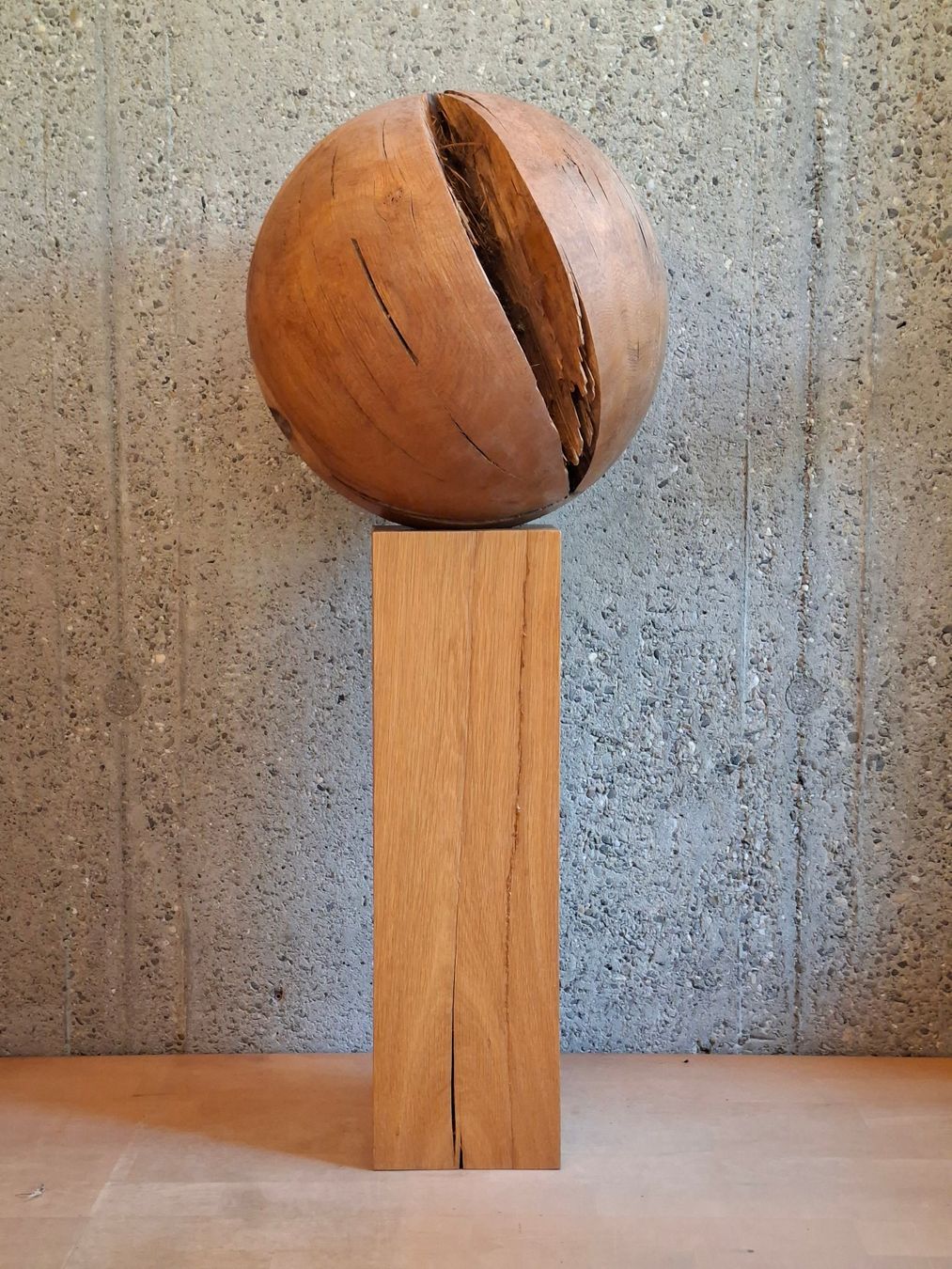 Sculture & Statue: Holzkugel aus Eichenholz, Ø 40 cm – Usato da Wald ZH venduto da legi12