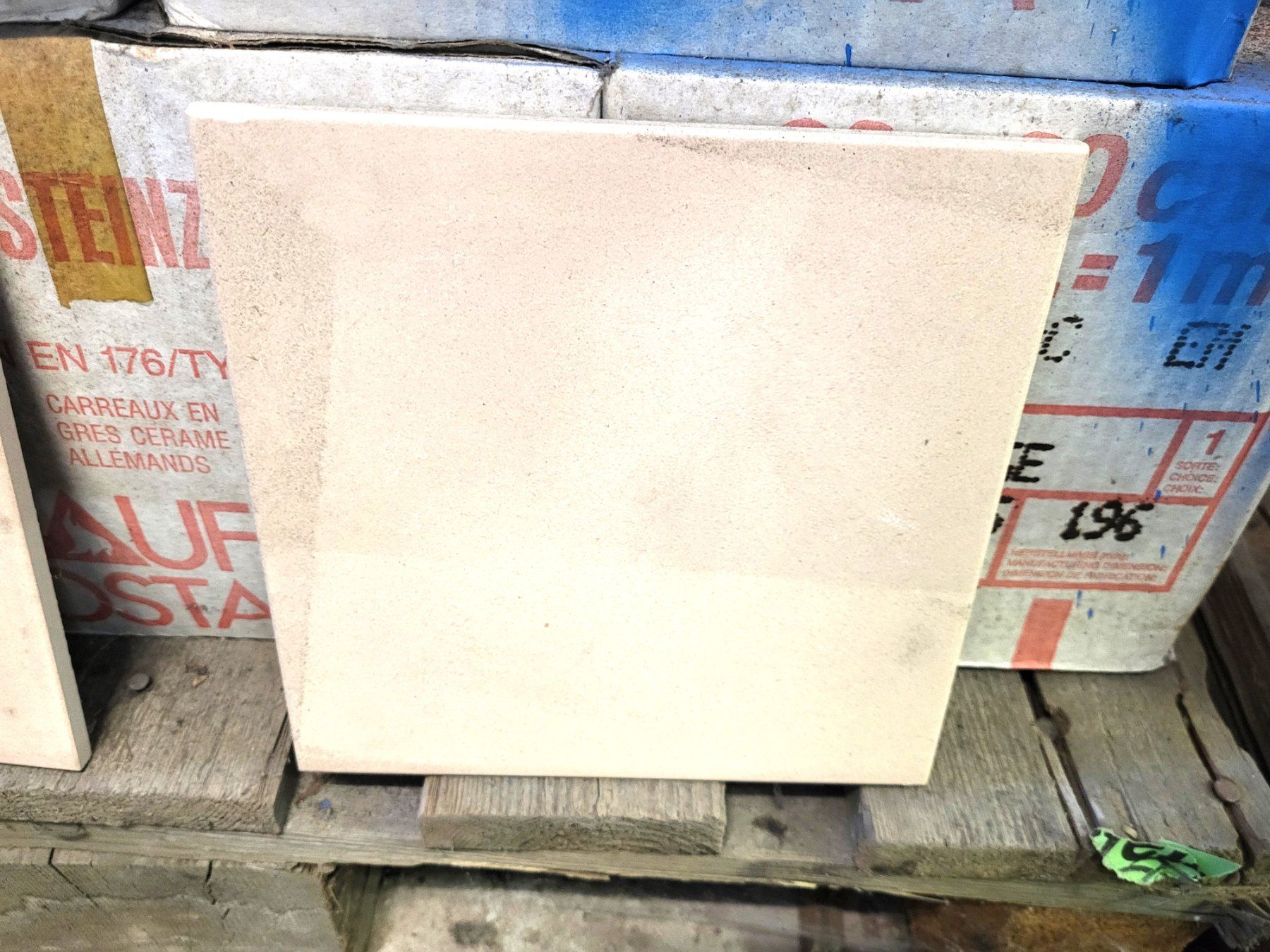 Rivestimenti per pavimenti: Steinzeugfliesen beige 20 x 20 cm / s67 – Nuovo (secondo la descrizione) da Diessenhofen venduto da Osio