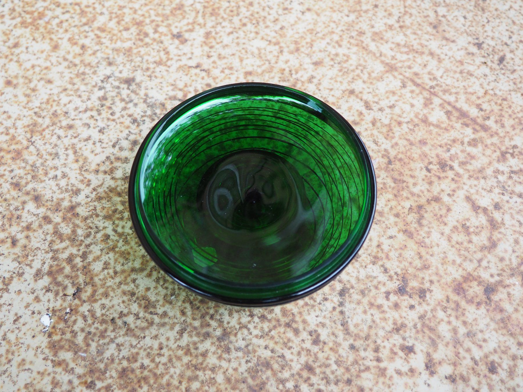 Ciotole: Glasschale mit Deckel, Goldstreifen – Usato da Schänis venduto da Wewu 3