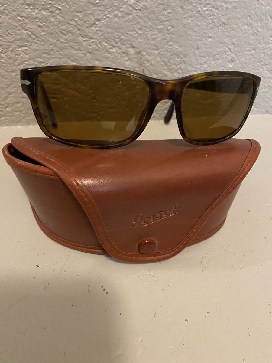 Persol Occhiali & Lenti: Persol Sonnenbrille inkl.Etui – Usato da Greifensee venduto da Chris286