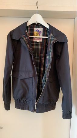 Harrington Jacke dunkelblau kariertes Innenfutter Grösse S