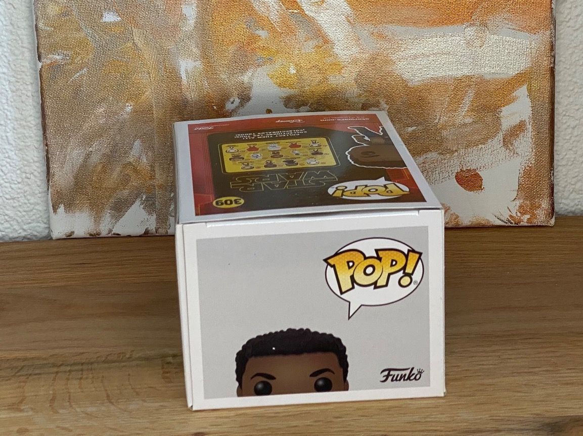 Funko Statuette: Funko Pop - Star Wars - Finn #309 – Nuovo e nell'imballaggio originale da Oensingen venduto da CSCollectors 4