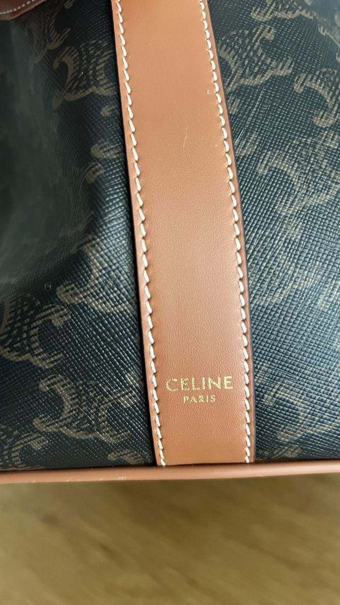 Celine Sacs: Celine Hunde Tasche  – Neuf (Voir description) à Zürich par kitsune 1