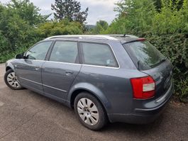 Audi Quattro A4 Avant Grau für Bastler oder Export