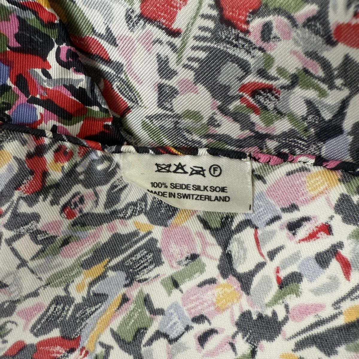 Foulard & Sciarpe: New Silk Scarf – Nuovo (secondo la descrizione) da Emmen venduto da Nightingale_2022 5