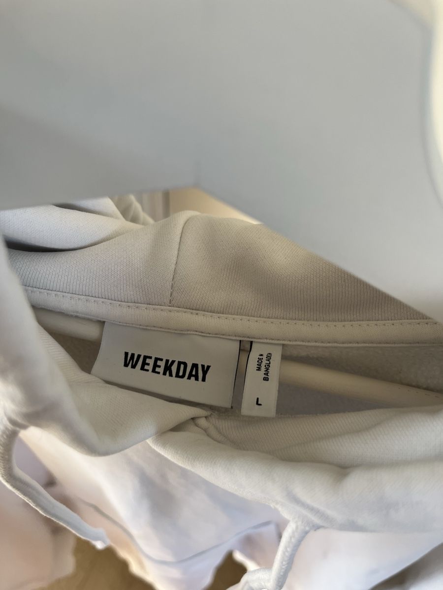 Weekday Pullover & Sweatshirts: Hoodie Weekday Gr. L – Gebraucht aus Kilchberg ZH von jeanne.00 2
