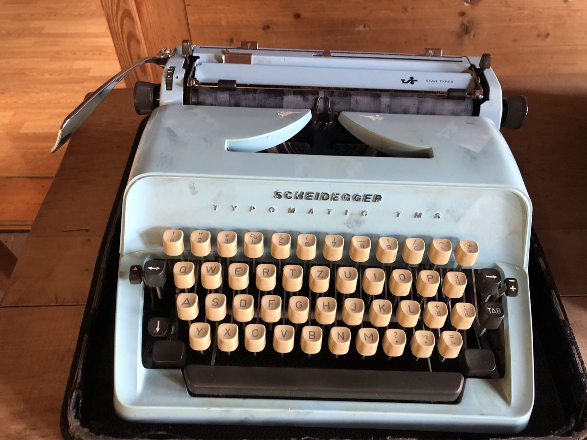 Macchine da scrivere: Schreibmaschine – Usato da Matten(St.Stephan) venduto da ren_r8tw 1