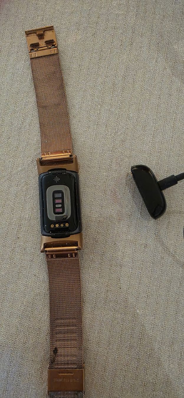 Fitbit Smartwatch: Fitbit Charge 5 2st – Gebraucht aus Lyss von ram76 3