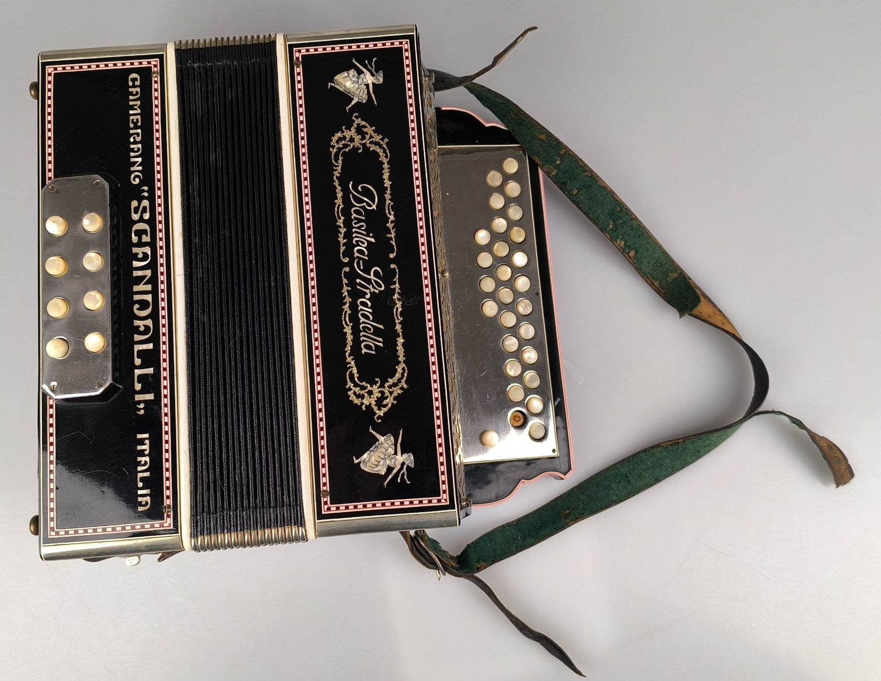 Strumenti musicali: Diatonisches Akkordeon  mit Noten Buch – Usato da Rüti ZH venduto da Restwert_Rueti_ZH 3