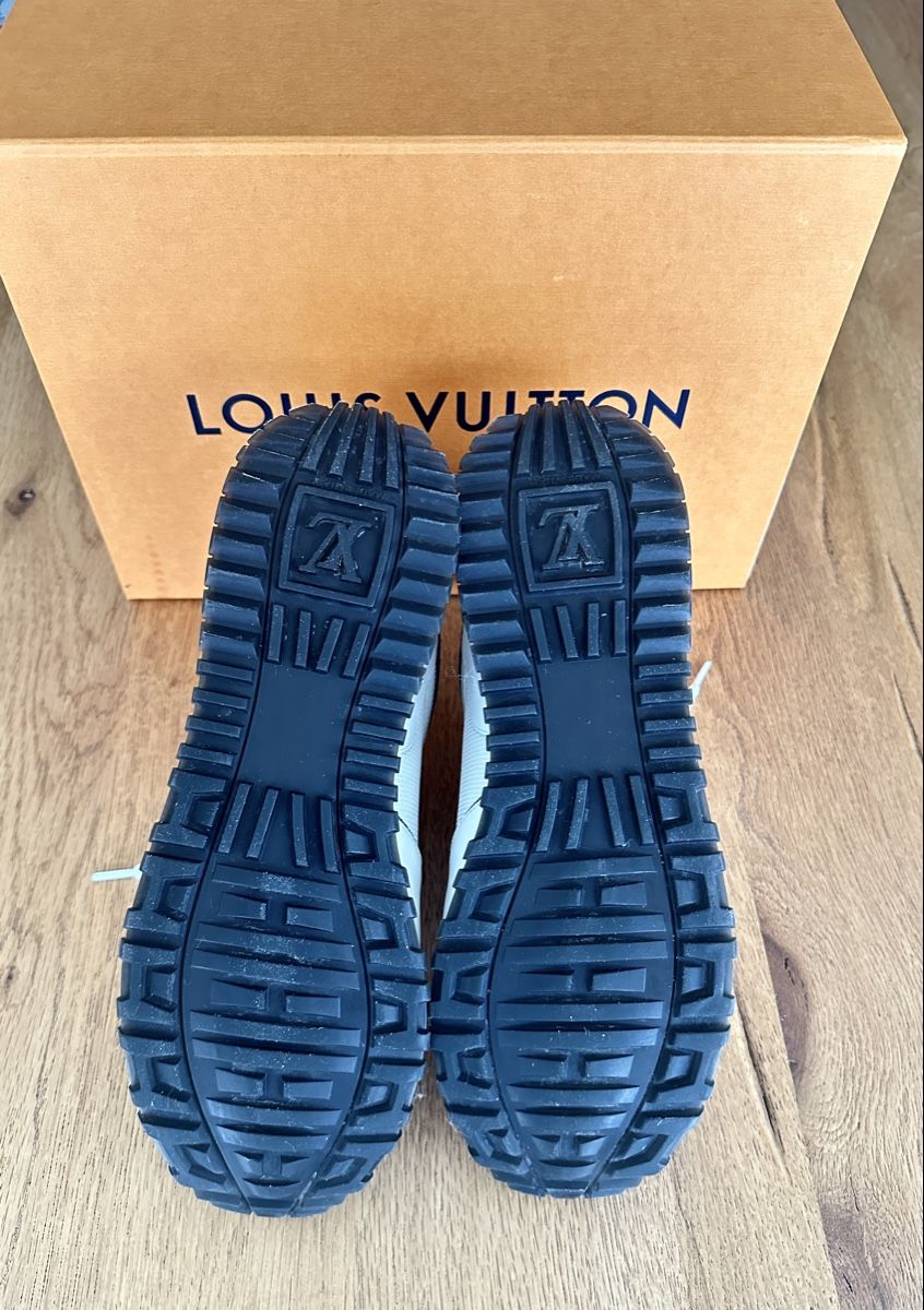 Louis Vuitton Scarpe da donna: LV Run Away Sneaker – Usato da Buchs ZH venduto da Molly38 4