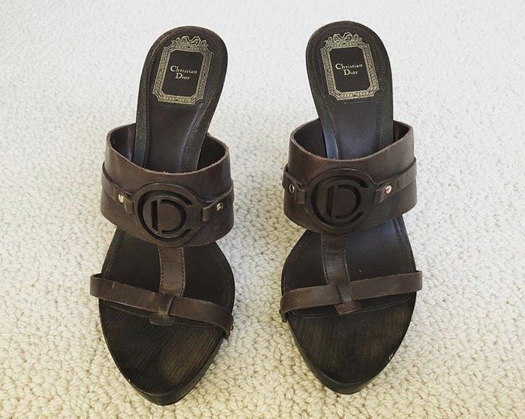 Dior Scarpe da donna: Dior brown sandals – Usato da Dallenwil venduto da ZD2019