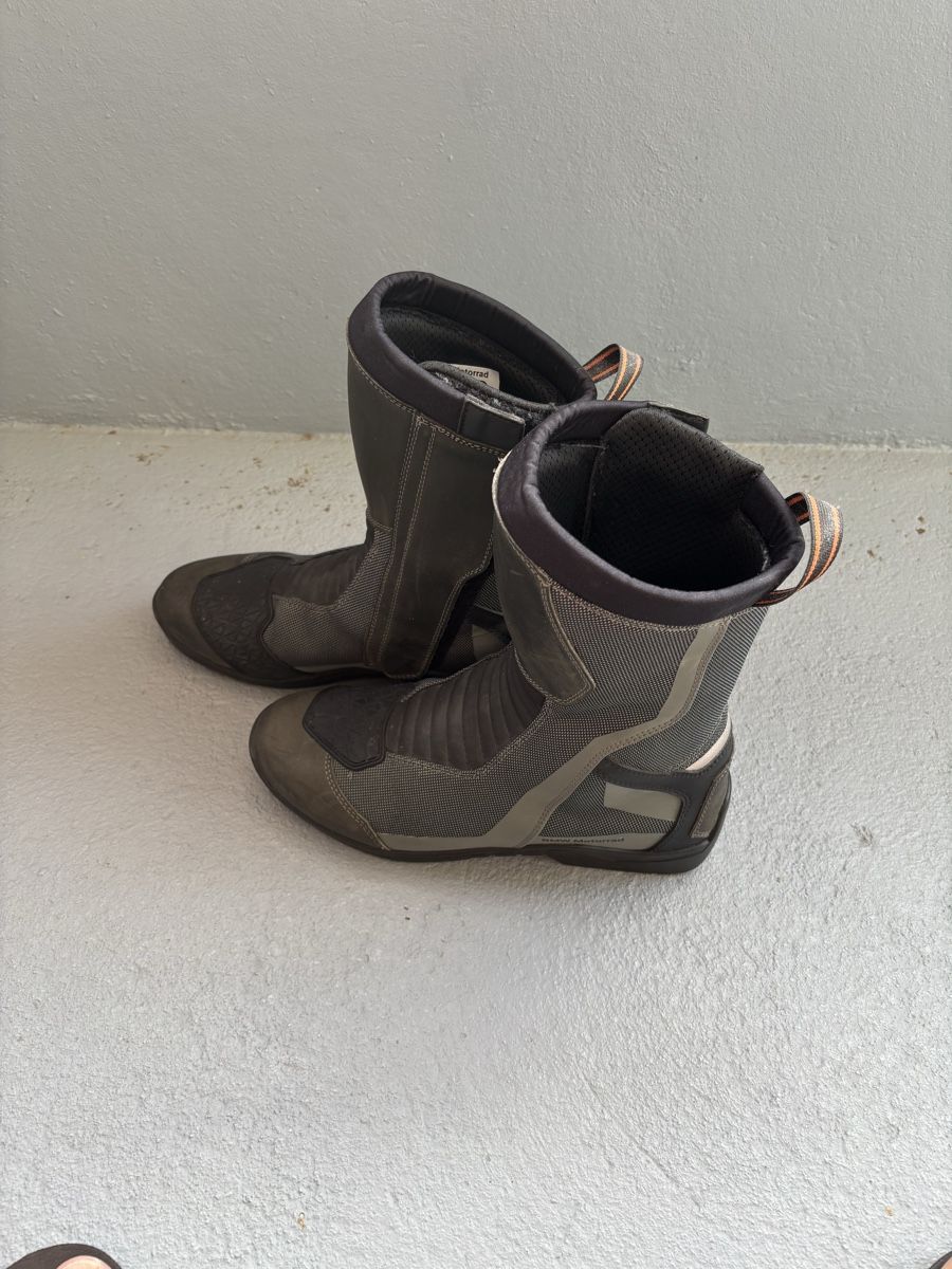 Scarpe da uomo: Motorradstiefel BMW. – Nuovo (secondo la descrizione) da Brüttisellen venduto da Perrier1961