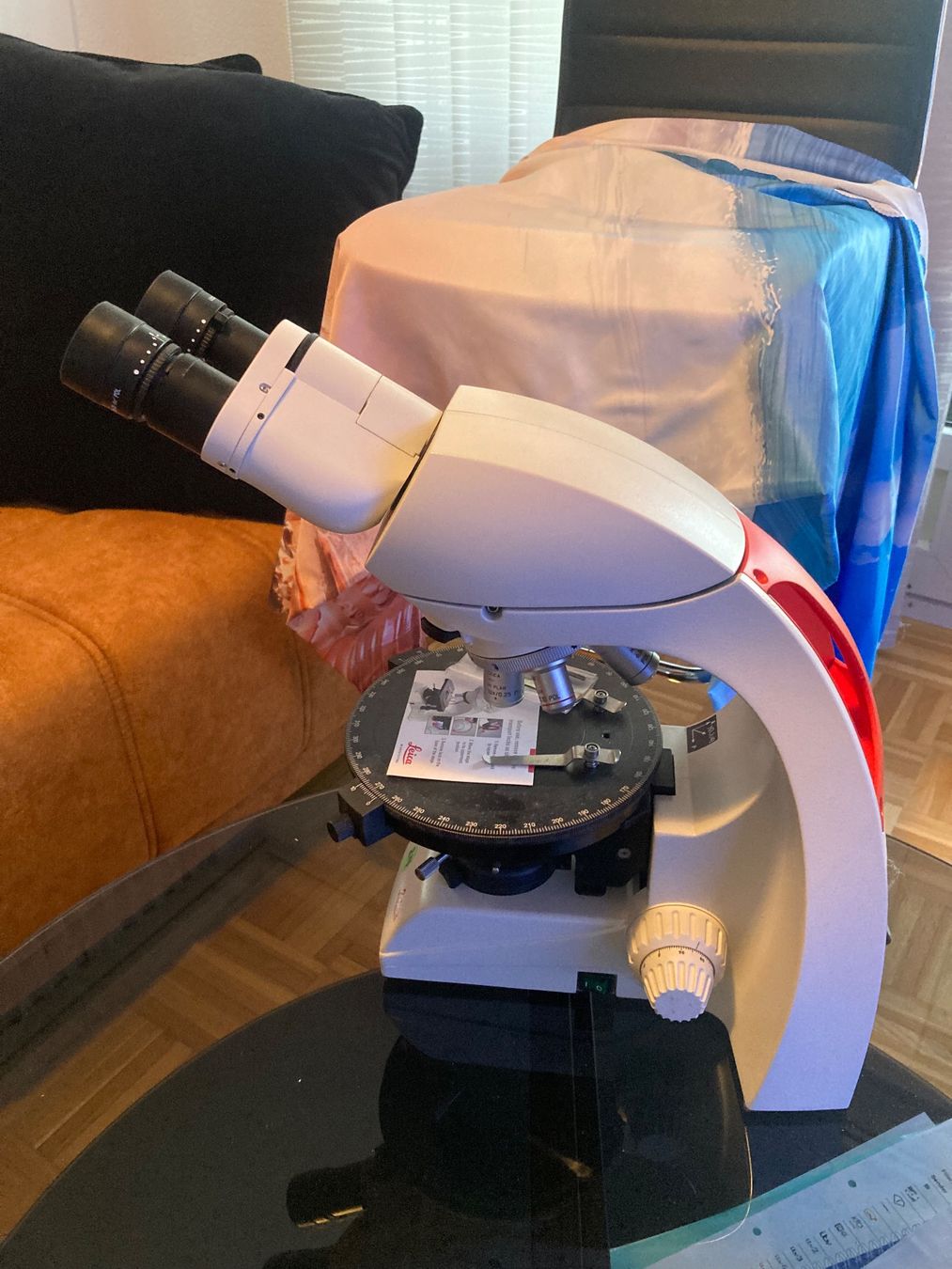 Leica Microscopi: Leica Mikroskop DM750P – Usato da St. Margrethen SG venduto da Niarn 2