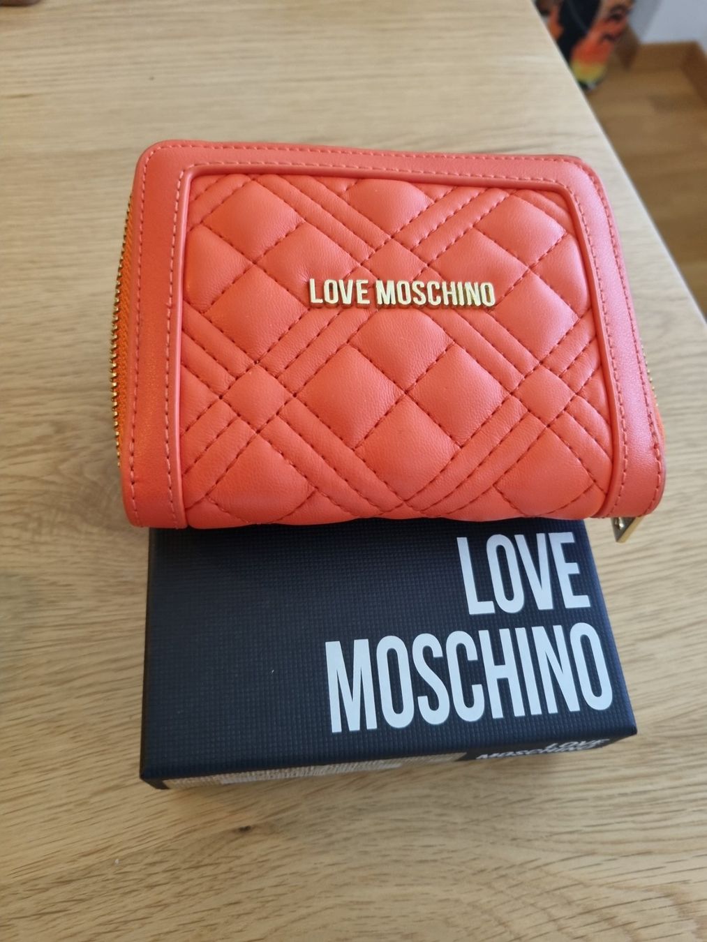 Moschino Portamonete: Portemonnaie Love Moschino – Nuovo e nell'imballaggio originale da Thun venduto da Vesna27